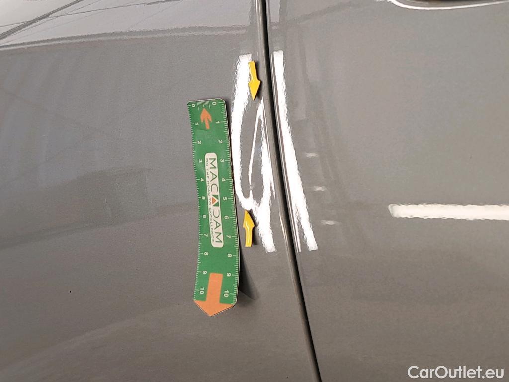  Ford  Kuga FORD  / 2019 / 5P / SUV 2.5 190 hybrid Flexifuel Pshift Titanium #1