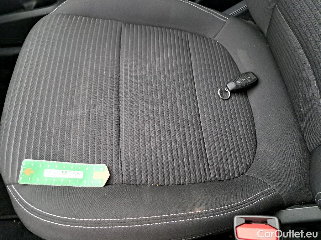  Ford  Kuga FORD  / 2019 / 5P / SUV 2.5 190 hybrid Flexifuel Pshift Titanium #18