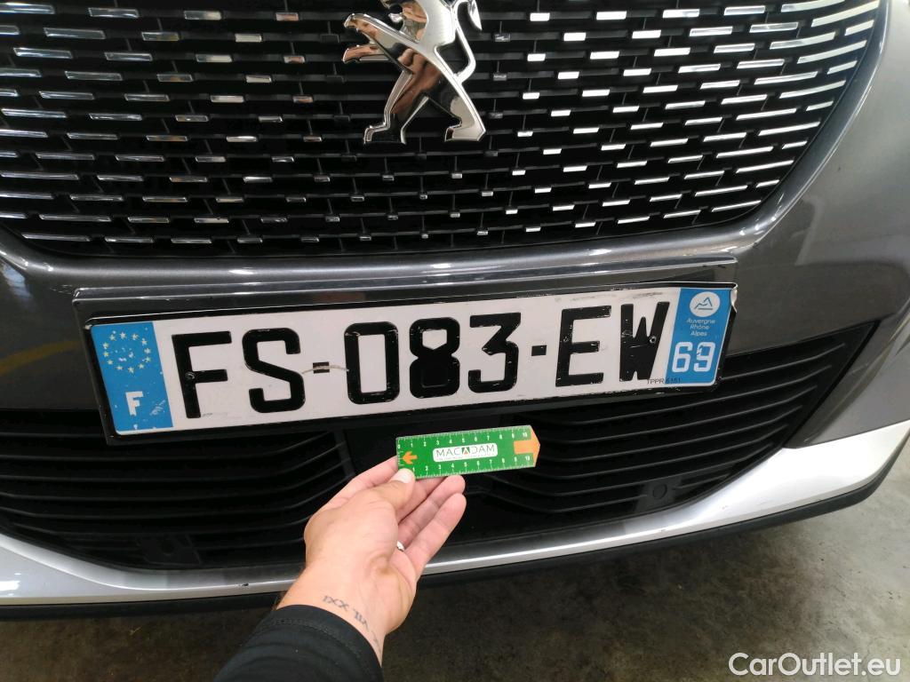  Peugeot  2008  Allure Business 1.2 PureTech 130CV BVA8 E6d #38