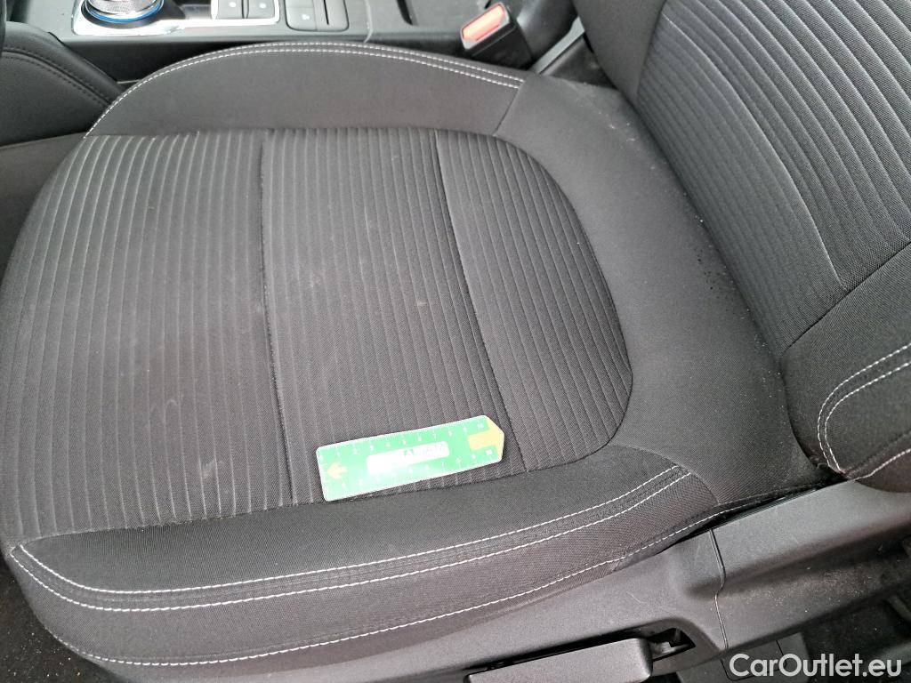  Ford  Kuga FORD  / 2019 / 5P / SUV 2.5 190 hybrid Flexifuel Pshift Titanium #19