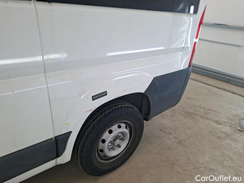  Peugeot  Boxer PEUGEOT  / 2014 / 4P / Combi 2.0 BLUEHDI 130 S&S 330 L1H1 ACTIVE #3
