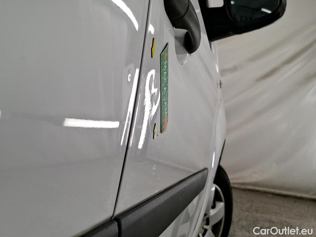  Renault  Kangoo RENAULT  Express / 2013 / 4P / Fourgonnette Extra R-Link dCi 90 #19