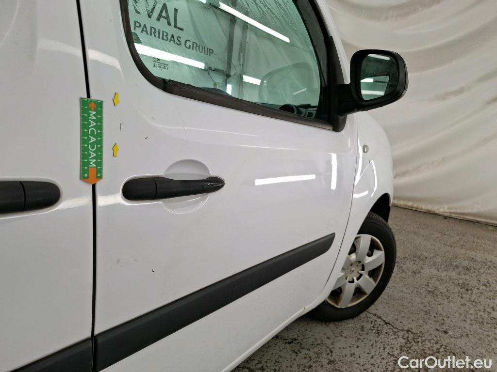  Renault  Kangoo RENAULT  Express / 2013 / 4P / Fourgonnette Extra R-Link dCi 90 #17