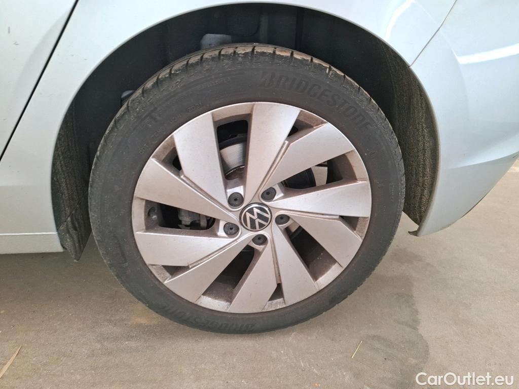  Volkswagen  Golf  VIII Berline Style 1st 2.0 TDI 150CV BVA7 E6d #20