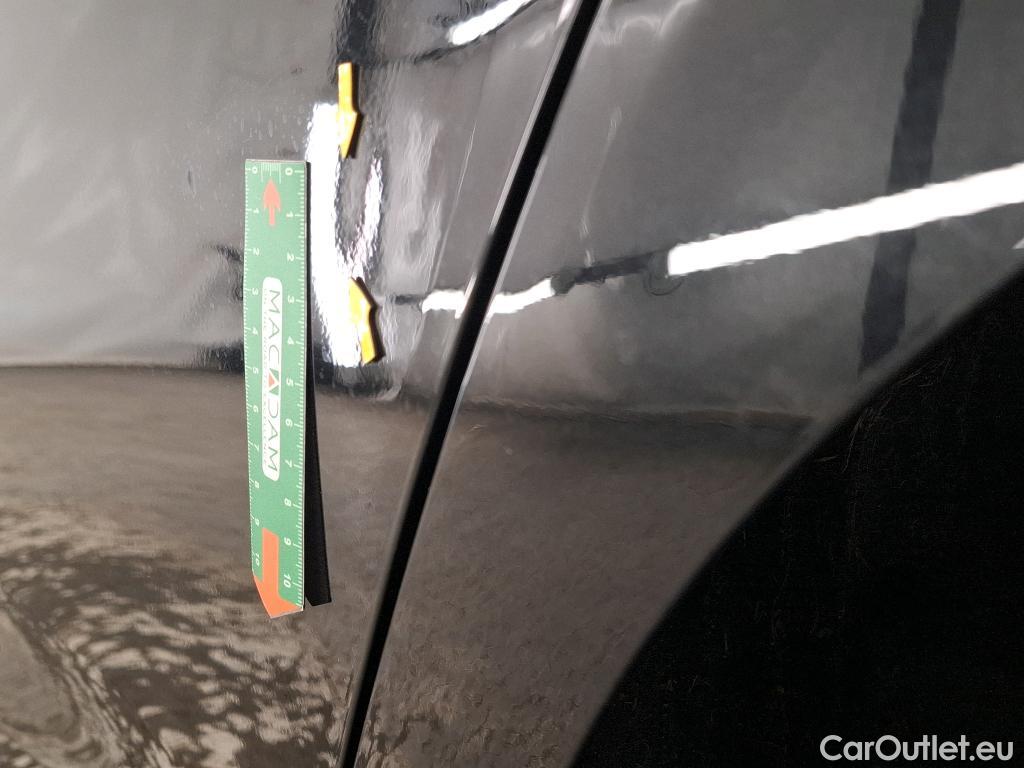  Toyota  Corolla TOYOTA  / 2018 / 5P / Berline Hybride 122h Dynamic Business Stage Acad #17