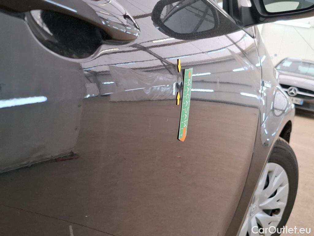  Toyota  Yaris TOYOTA  Hybride / 2019 / 5P / Berline Hybride 114h France Business #17