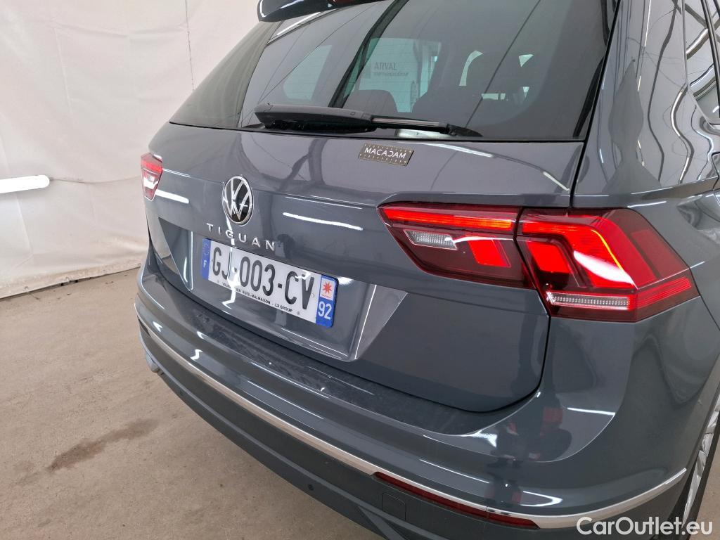  Volkswagen  Tiguan VOLKSWAGEN  / 2020 / 5P / SUV 1.5 TSI 150 DSG7 LIFE BUSI #1