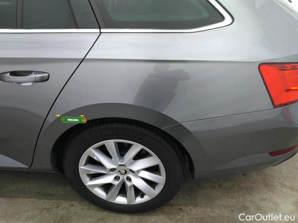  Skoda  Superb  Break Business 2.0 TDI 150CV BVA7 E6d #37