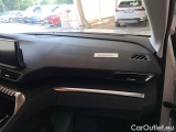  Peugeot  3008 PEUGEOT  / 2020 / 5P / SUV BLUEHDI 130 EAT8 SeS ACTIVE BUSINESS #76