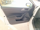  Volkswagen  Polo VOLKSWAGEN  / 2017 / 5P / BERLINA 1.6 TDI SCR 70KW COMFORTLINE BMT #70
