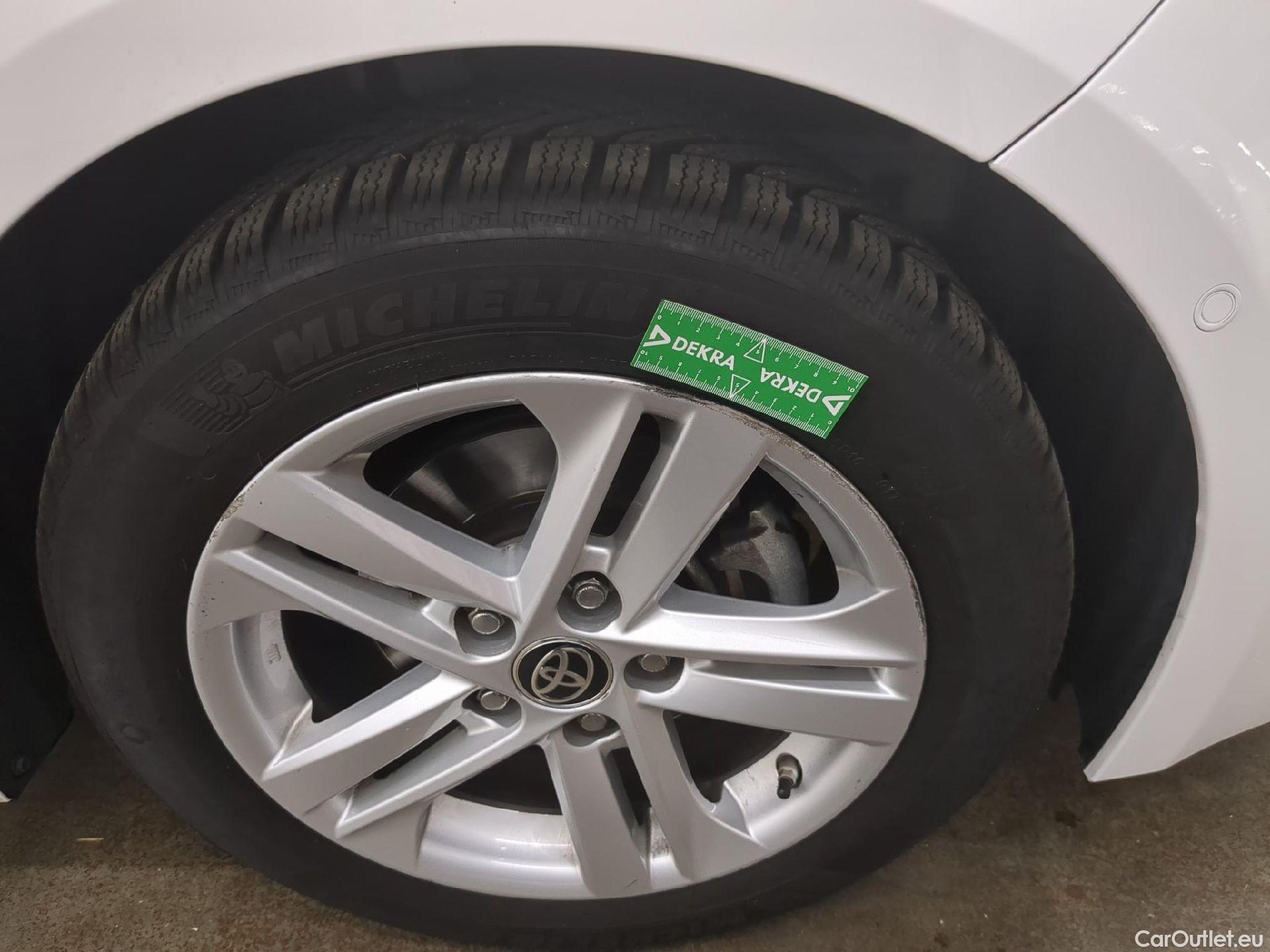  Toyota  Corolla TOYOTA  Touring Sports / 2018 / 5P / Break Hybride 122h Dynamic Business Stage Acad #14