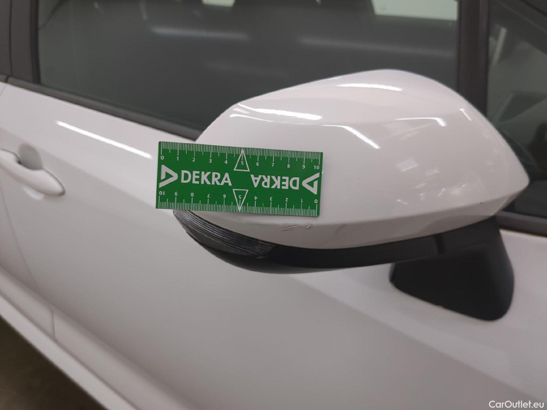  Toyota  Corolla TOYOTA  Touring Sports / 2018 / 5P / Break Hybride 122h Dynamic Business Stage Acad #20