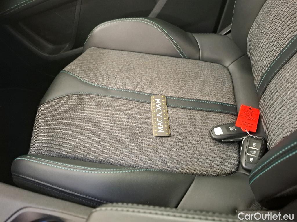  Peugeot  3008  Allure Pack 1.5 HDi 130CV BVA8 E6d #22