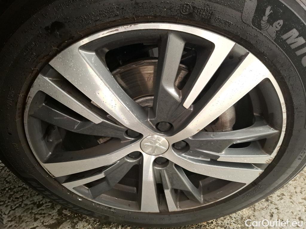  Peugeot  3008  Allure Pack 1.5 HDi 130CV BVA8 E6d #4