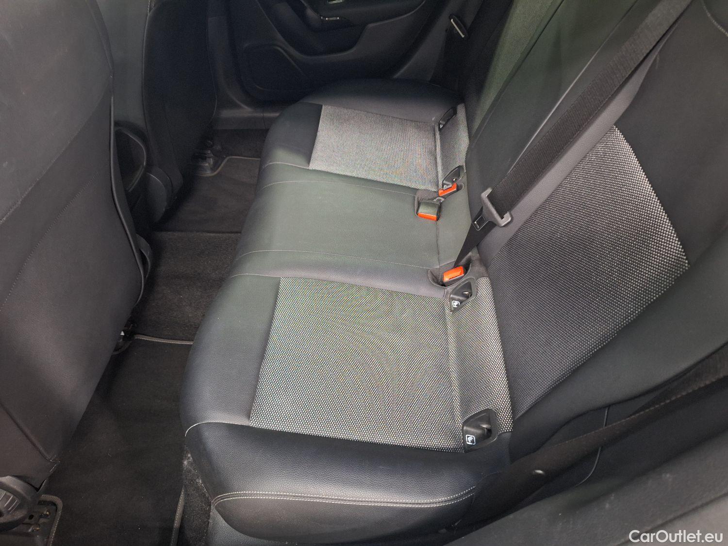  Mercedes  CLA-Klasse Mercedes, CLA-Class SB '19, Mercedes-Benz CLA Shooting Brake CLA 180 d Busines #24