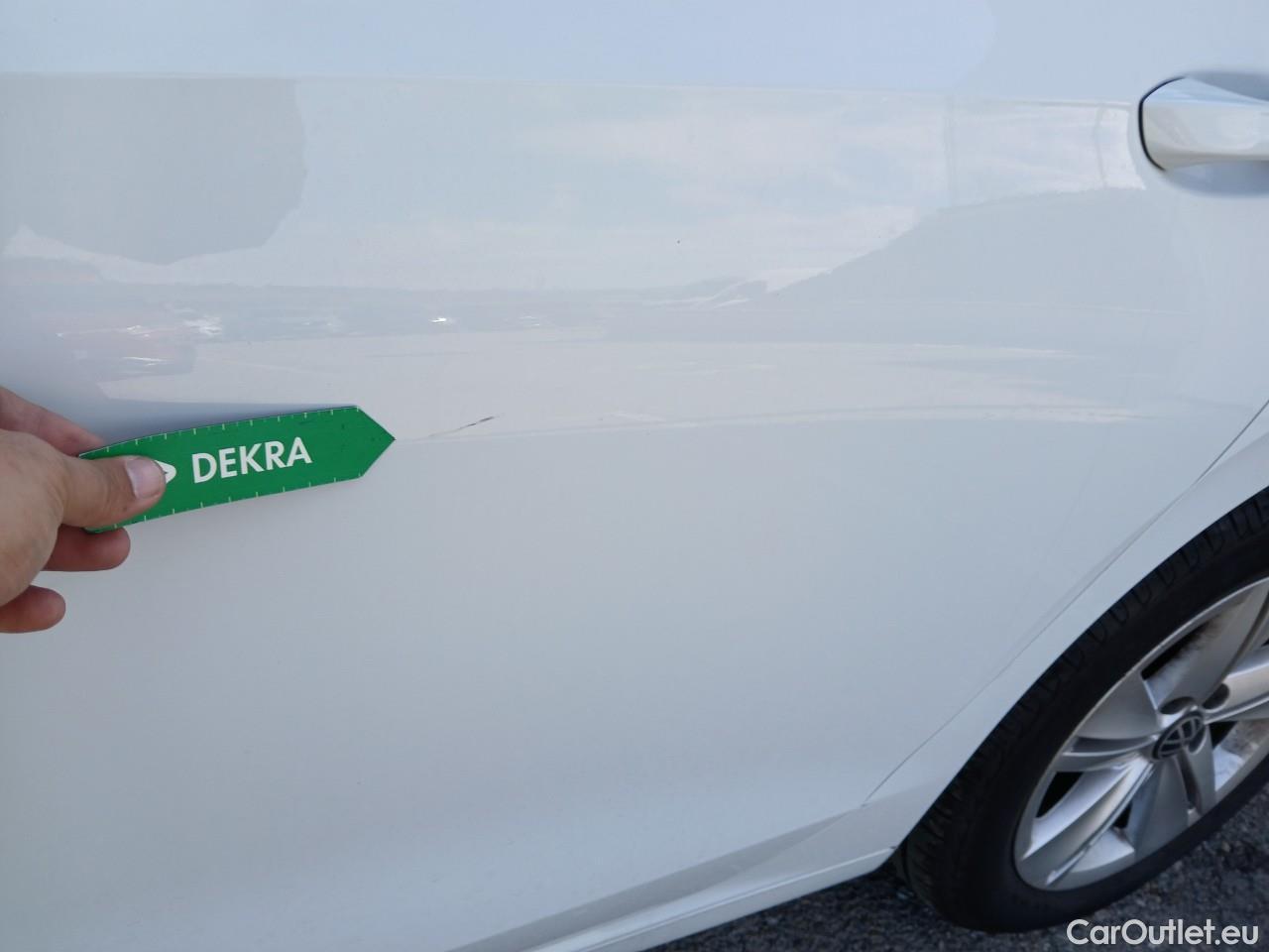  Volkswagen  Golf  VIII Berlina 2.0 TDI 115CV MT6 E6dT #13
