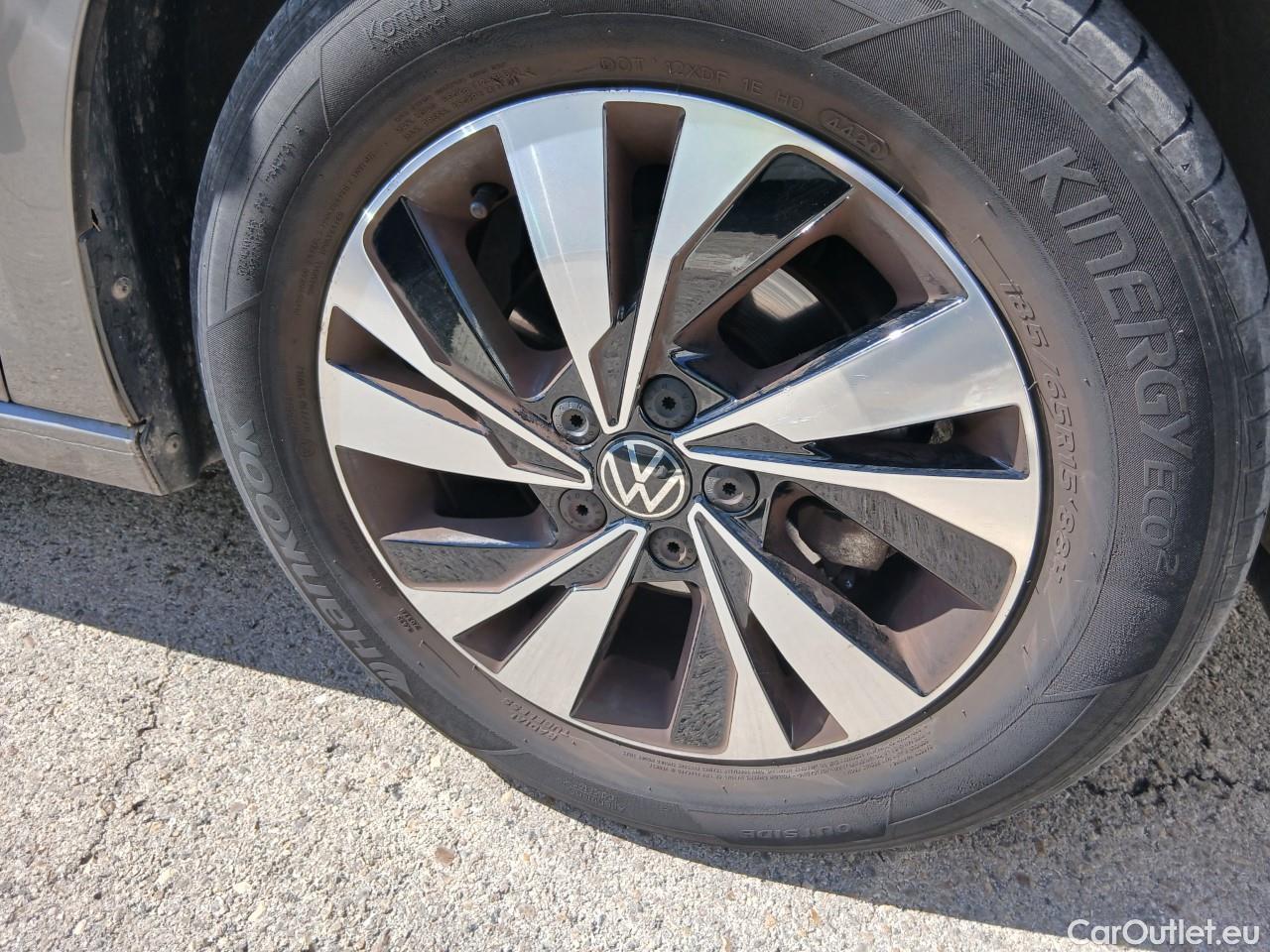  Volkswagen  Polo VOLKSWAGEN  / 2017 / 5P / berlina con portón Advance 1.0 TSI 70kW (95CV) #27