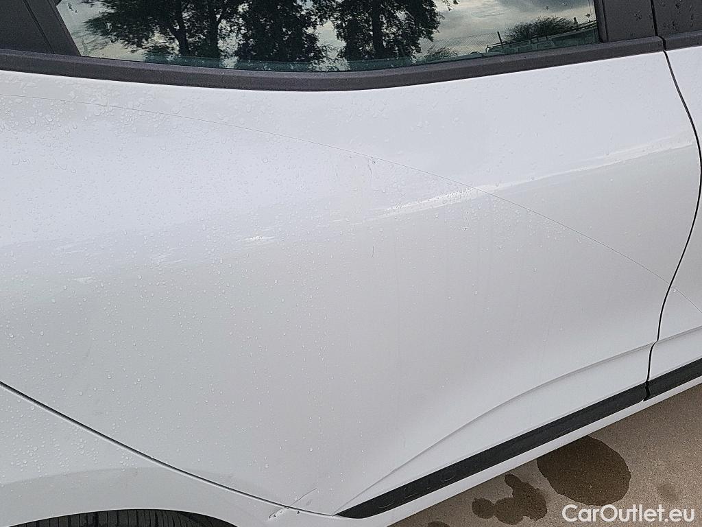  Renault  Clio RENAULT  / 2019 / 5P / berlina con portón Equilibre Blue dCi 74kW (100CV) #14