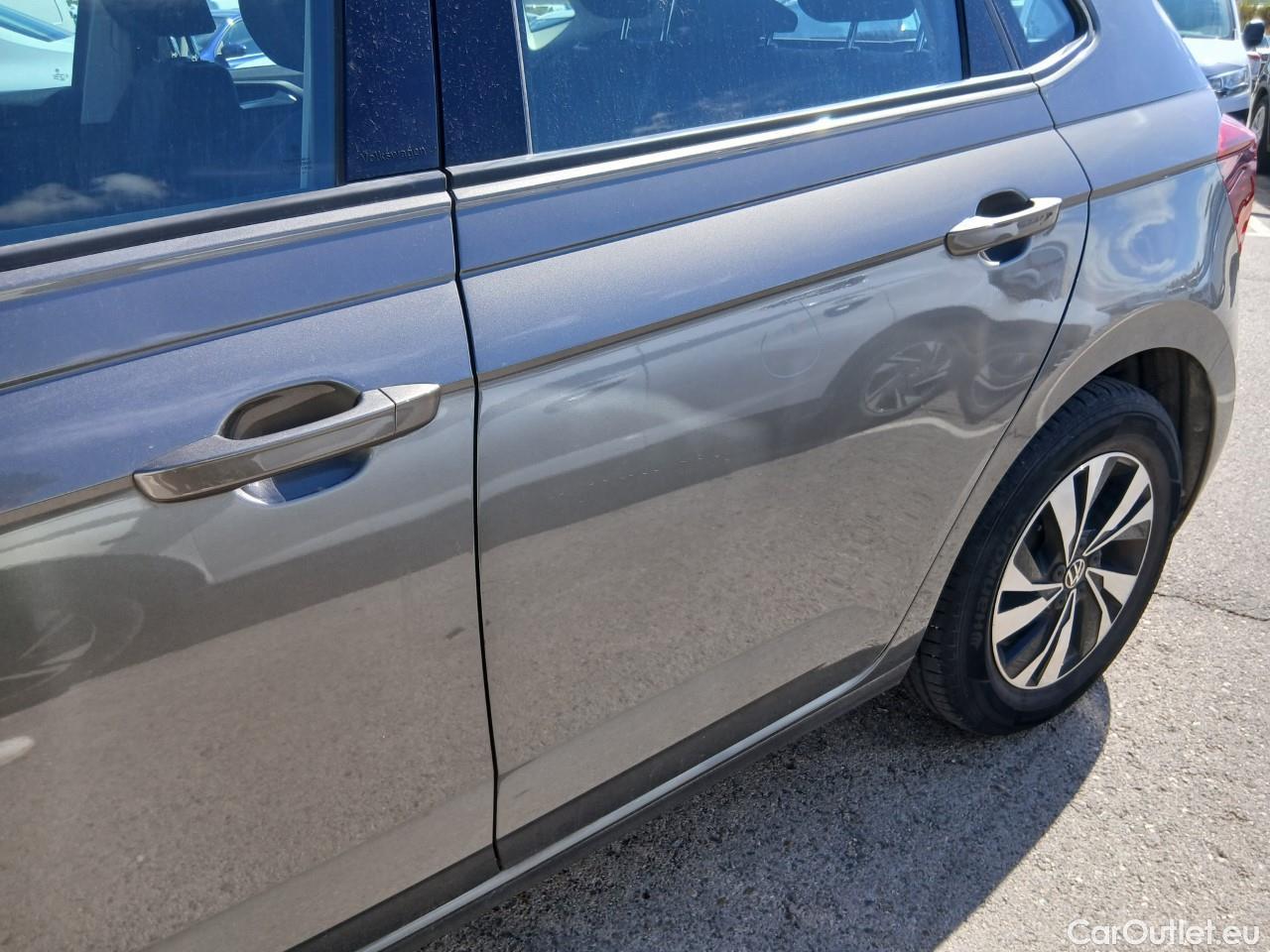  Volkswagen  Polo VOLKSWAGEN  / 2017 / 5P / berlina con portón Advance 1.0 TSI 70kW (95CV) #9
