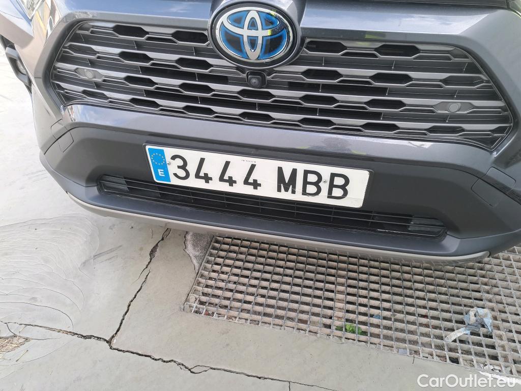  Toyota  RAV4 TOYOTA  / 2018 / 5P / todoterreno 2.5l 220H Luxury #26