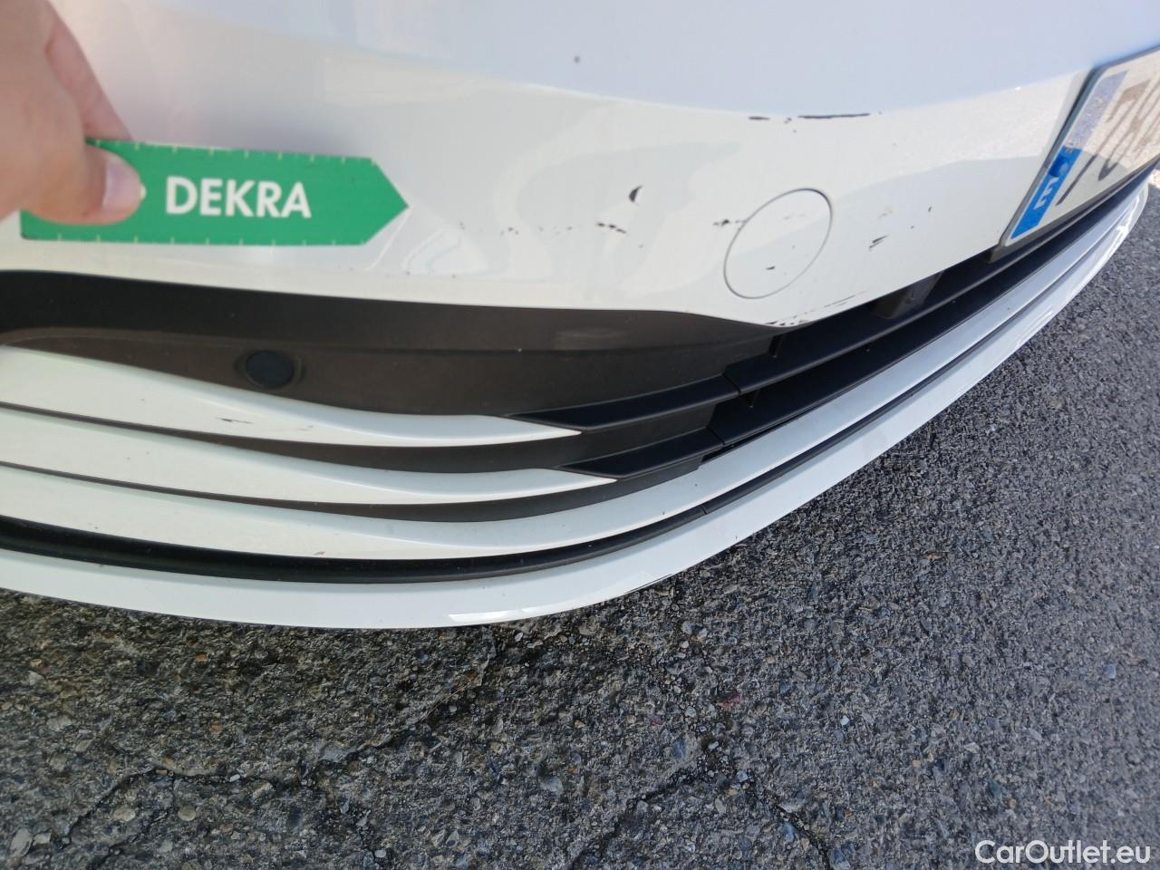  Volkswagen  Golf  VIII Berlina 2.0 TDI 115CV MT6 E6dT #5