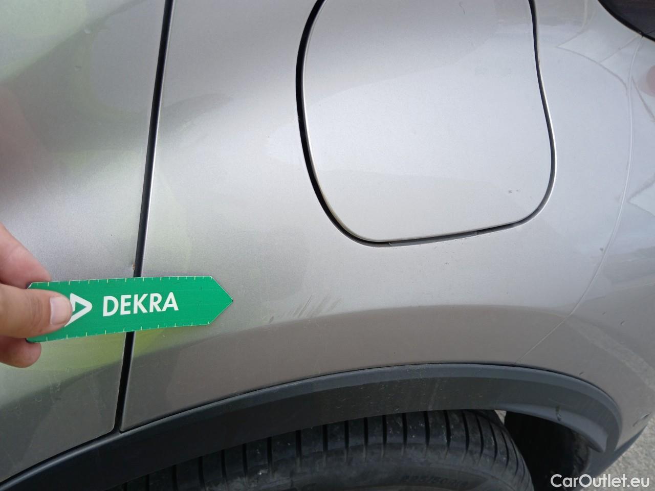  Toyota  C-HR TOYOTA  / 2016 / 5P / todoterreno 1.8 125H Advance (CX) #27