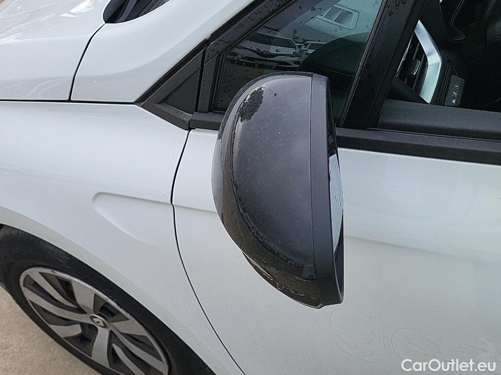  Renault  Clio RENAULT  / 2019 / 5P / berlina con portón Equilibre Blue dCi 74kW (100CV) #29