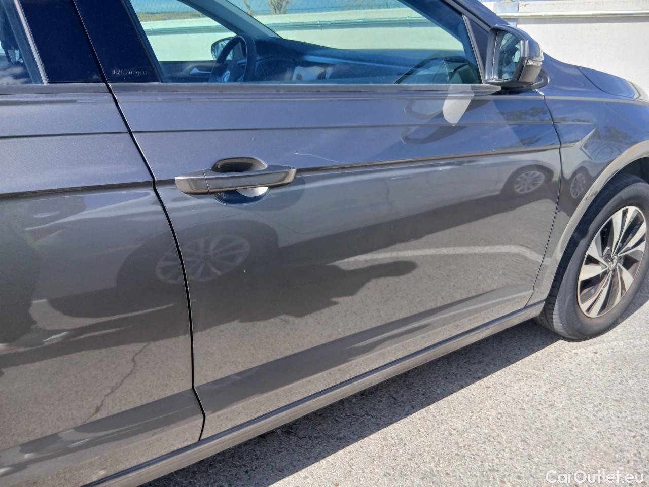  Volkswagen  Polo VOLKSWAGEN  / 2017 / 5P / berlina con portón Advance 1.0 TSI 70kW (95CV) #23