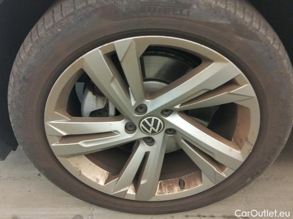  Volkswagen  Tiguan  R-Line eHybrid 1.4 TSI 245CV AT6 E6d #3