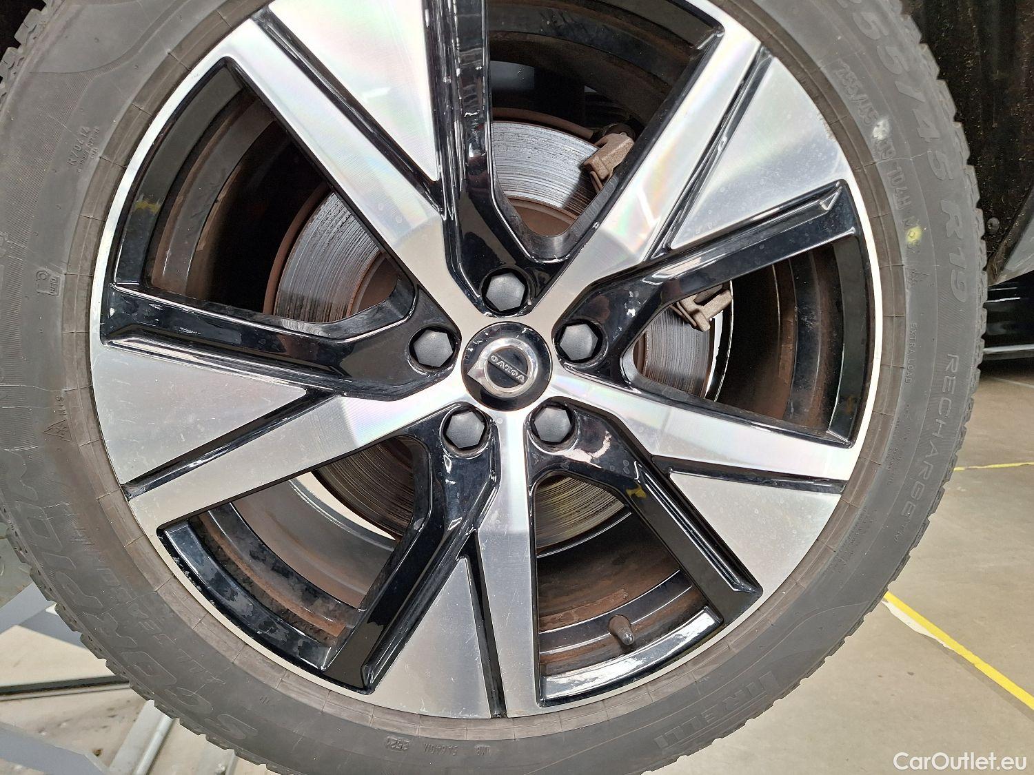  Volvo  XC 40 Volvo, XC40 '17 BEV, Volvo XC40 P8 4x4 Recharge R-Design 5d #6