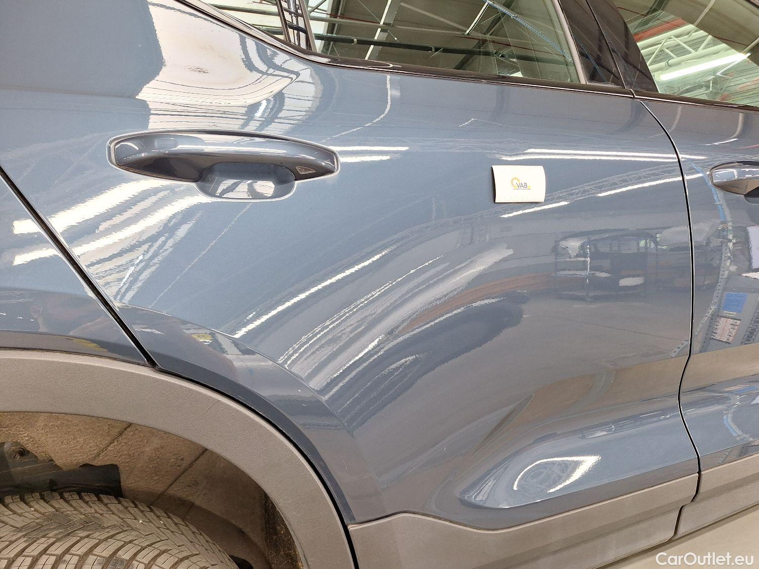  Volvo  XC 40 Volvo, XC40 '17 BEV, Volvo XC40 P8 4x4 Recharge R-Design 5d #15