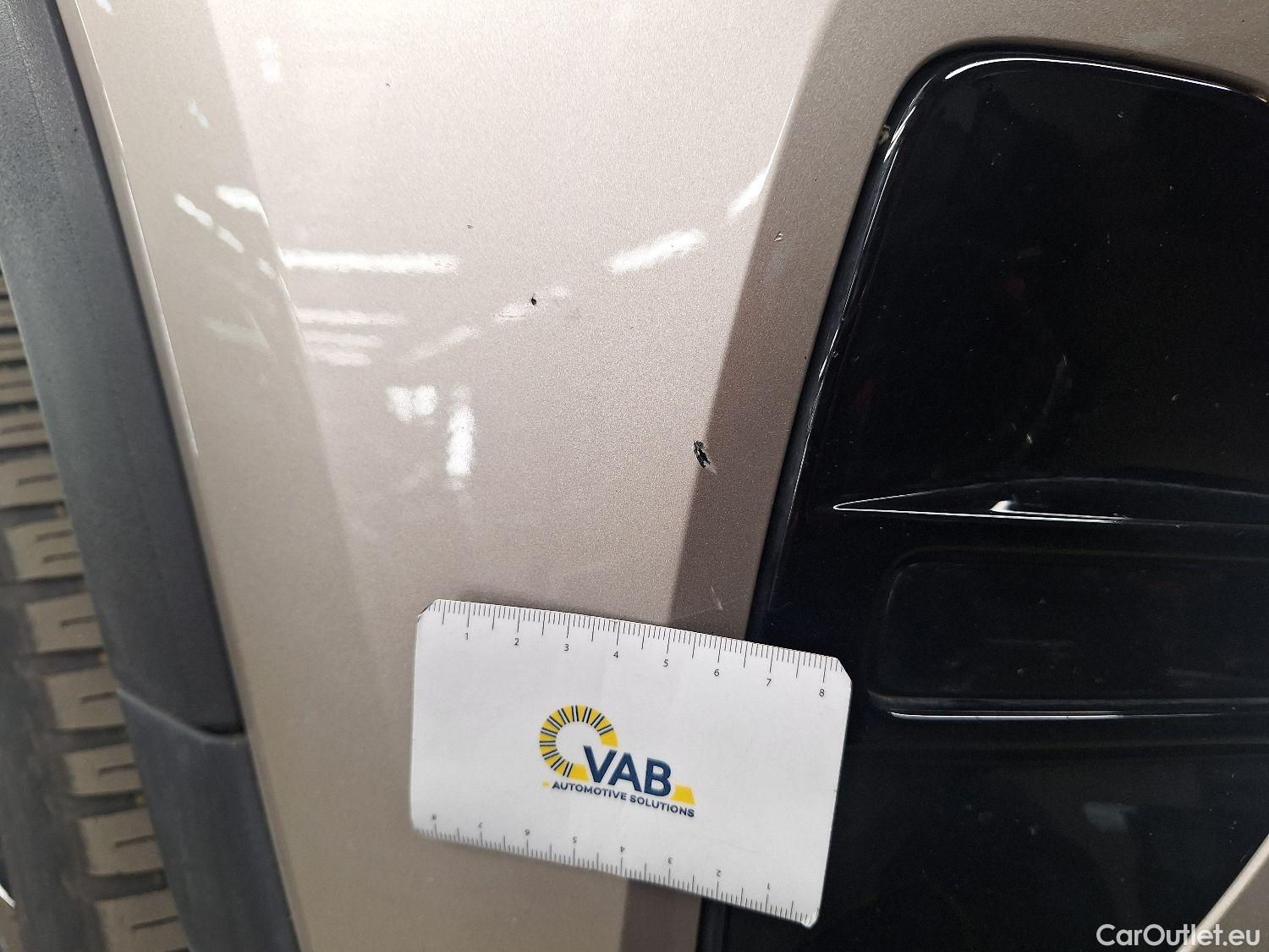  Volvo  XC 40 Volvo, XC40 FL'21 BEV, Volvo XC40 Recharge Plus 5d #2