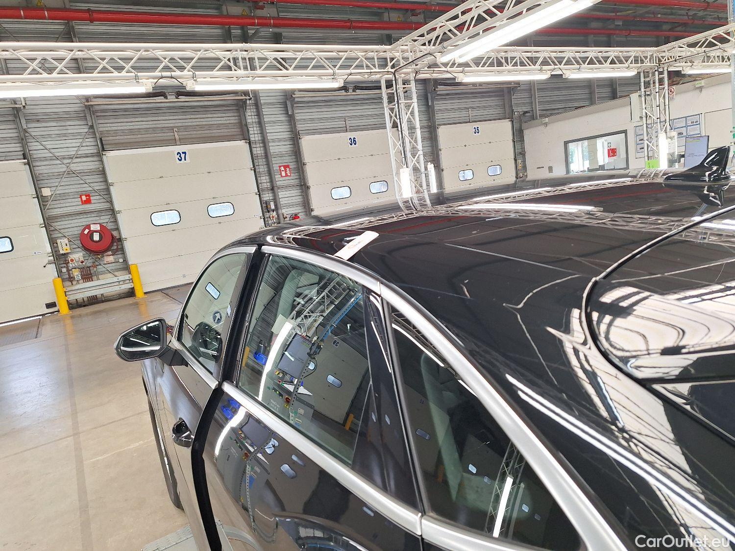  Audi  Q3 Audi,  SB '19, Audi  Sportback 35 TDI S tronic 5d #19