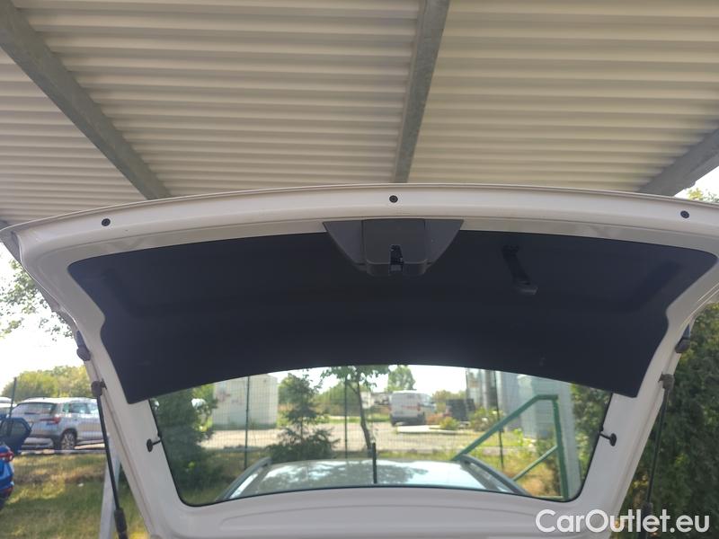 Skoda  Fabia  Combi (2015) Com.1.0TSI 70 Ambition 5d #12