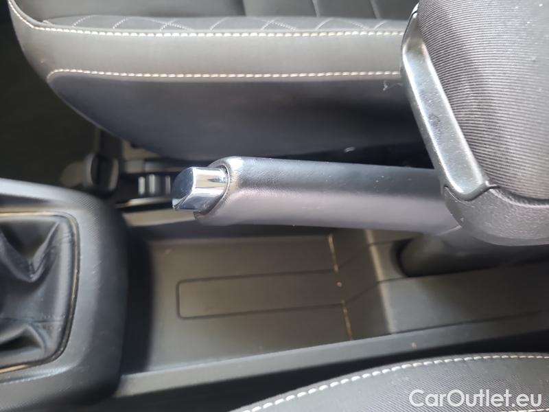  Skoda  Fabia  Combi (2015) Com.1.0TSI 70 Ambition 5d #8