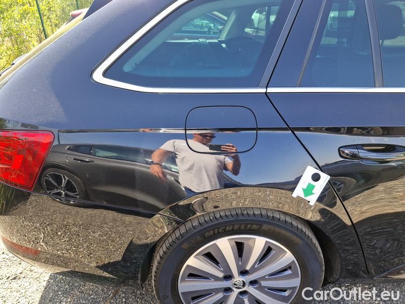  Skoda  Superb  Combi (3V5)(2015) Sup.C.1.4 PHEV 160 Style AT #13