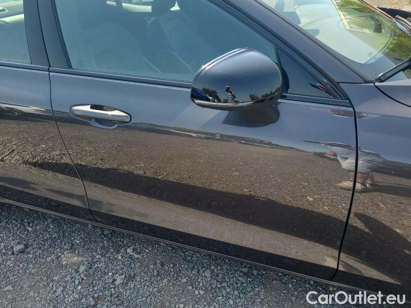  Volvo  S60  (2019)  B5 Ultimate Dark AWD AT #3