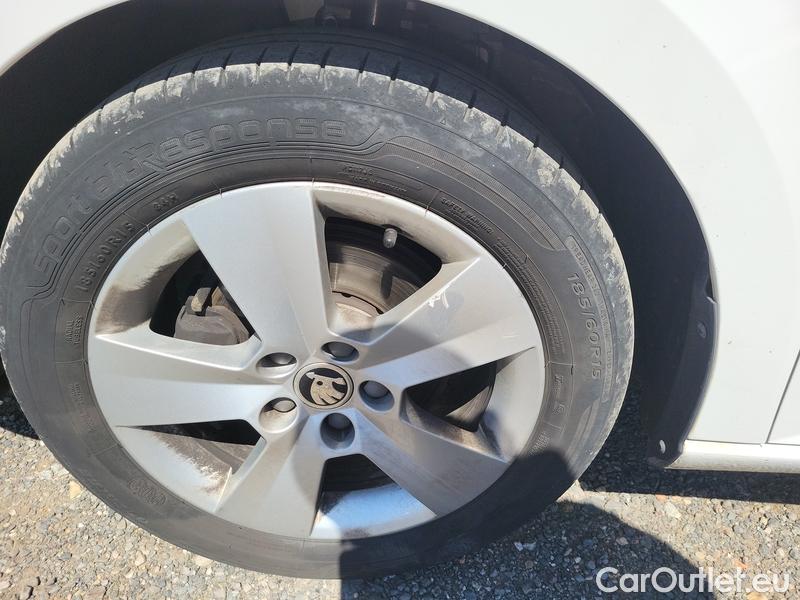  Skoda  Fabia  3 (2015)  1.0MPI 44 Active #2