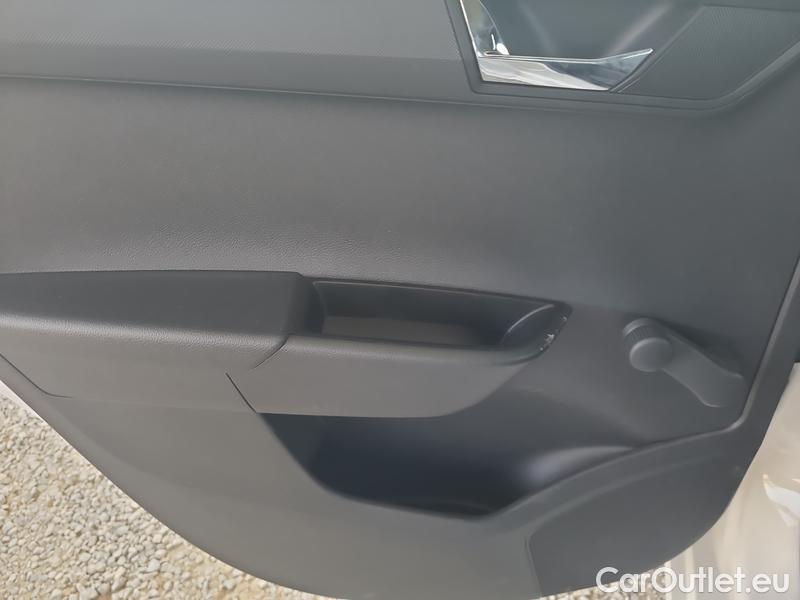  Skoda  Fabia  Combi (2015) Com.1.0TSI 70 Ambition 5d #11