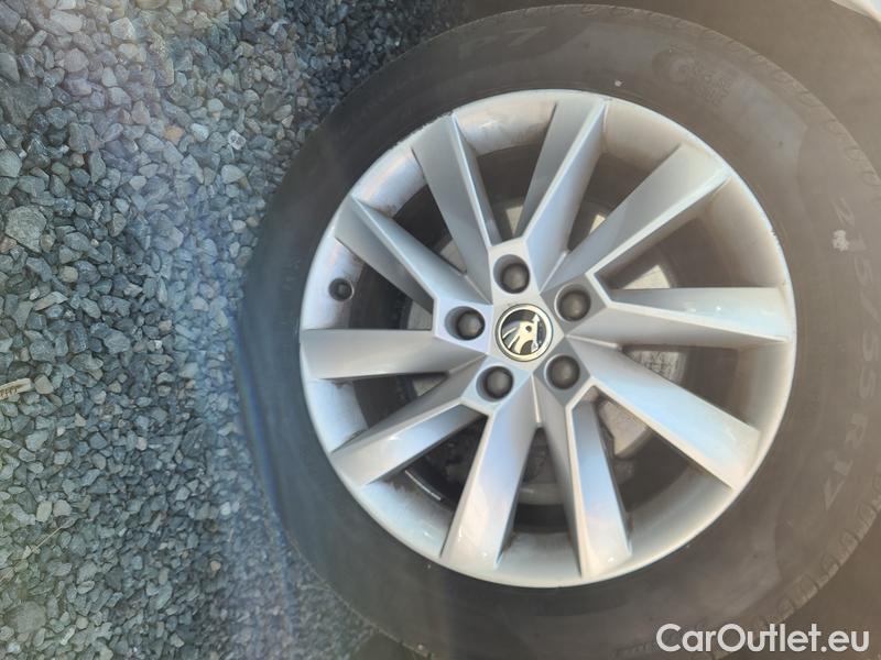  Skoda  Superb  Combi (3T5)(2010) Sup.C.FL2.0TSI 140 Ambition AT #15
