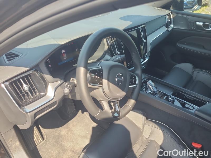  Volvo  S60  (2019)  B5 Ultimate Dark AWD AT #18