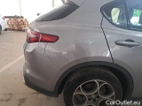  Alfa Romeo   STELVIO ALFA ROMEO / 2017 / 5P / SUV 2.2 TURBO DIESEL 210CV AT8 Q4 BUSINESS #48