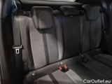  Peugeot  2008 PEUGEOT  / 2019 / 5P / CROSSOVER BLUEHDI 130 EAT8 ALLURE S/S AUT. #15