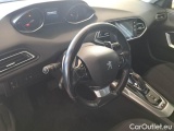  Peugeot  308 PEUGEOT  / 2017 / 5P / STATION WAGON SW ACTIVE BUSINESS BLUEHDI 130 EAT8 SeS #136