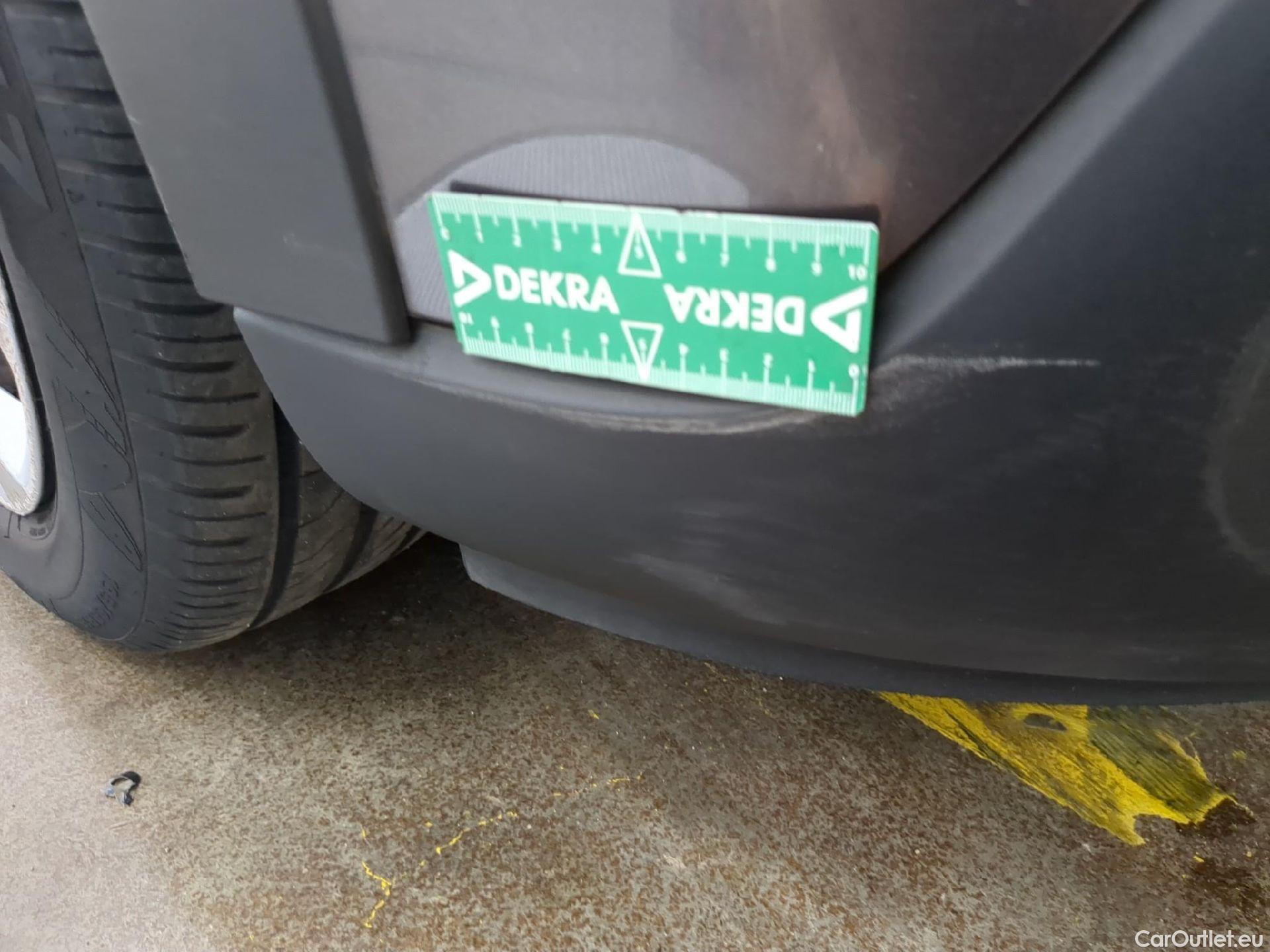  Citroen  C3  Feel Business 1.2 PureTech 80CV BVM5 E6d #22