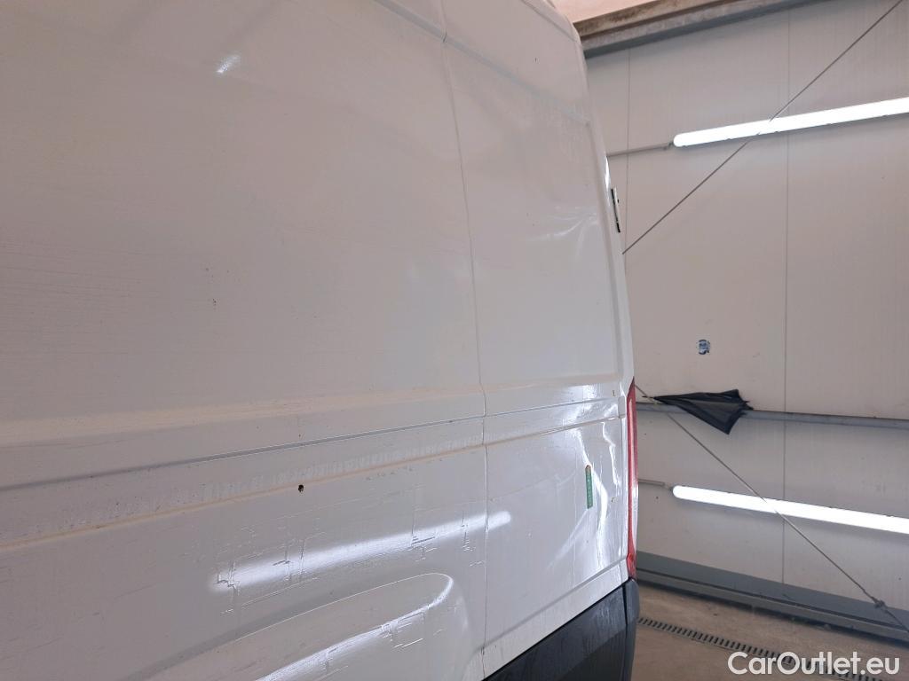  Iveco  Daily IVECO  VU 4p Fourgon 30 35S15 V12 H2 3520L #1