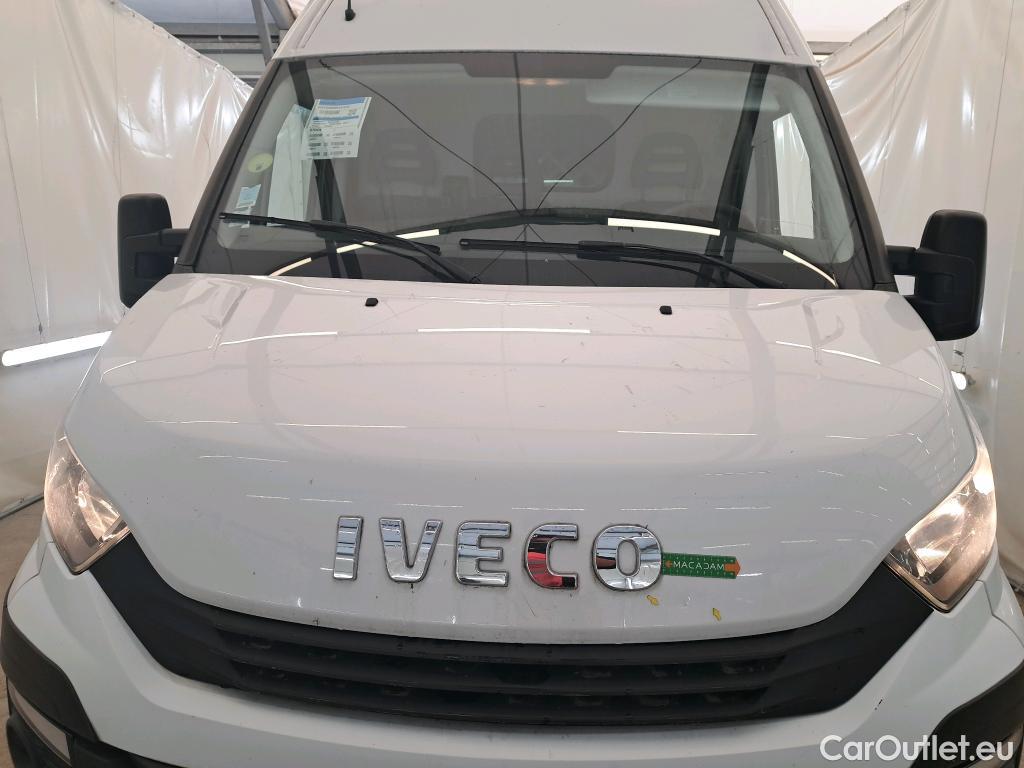  Iveco  Daily IVECO  VU 4p Fourgon 30 35S15 V12 H2 3520L #12