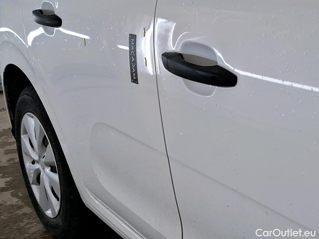  Citroen  C3  Live 1.2 PureTech 70CV BVM5 E6dT #21