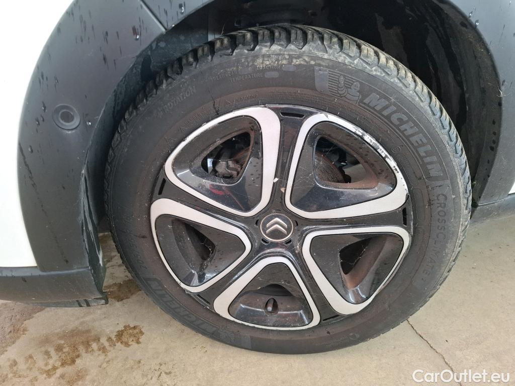  Citroen  C3 CITROEN  5p Berline PureTech 110 S&S EAT6 Shine Business #9