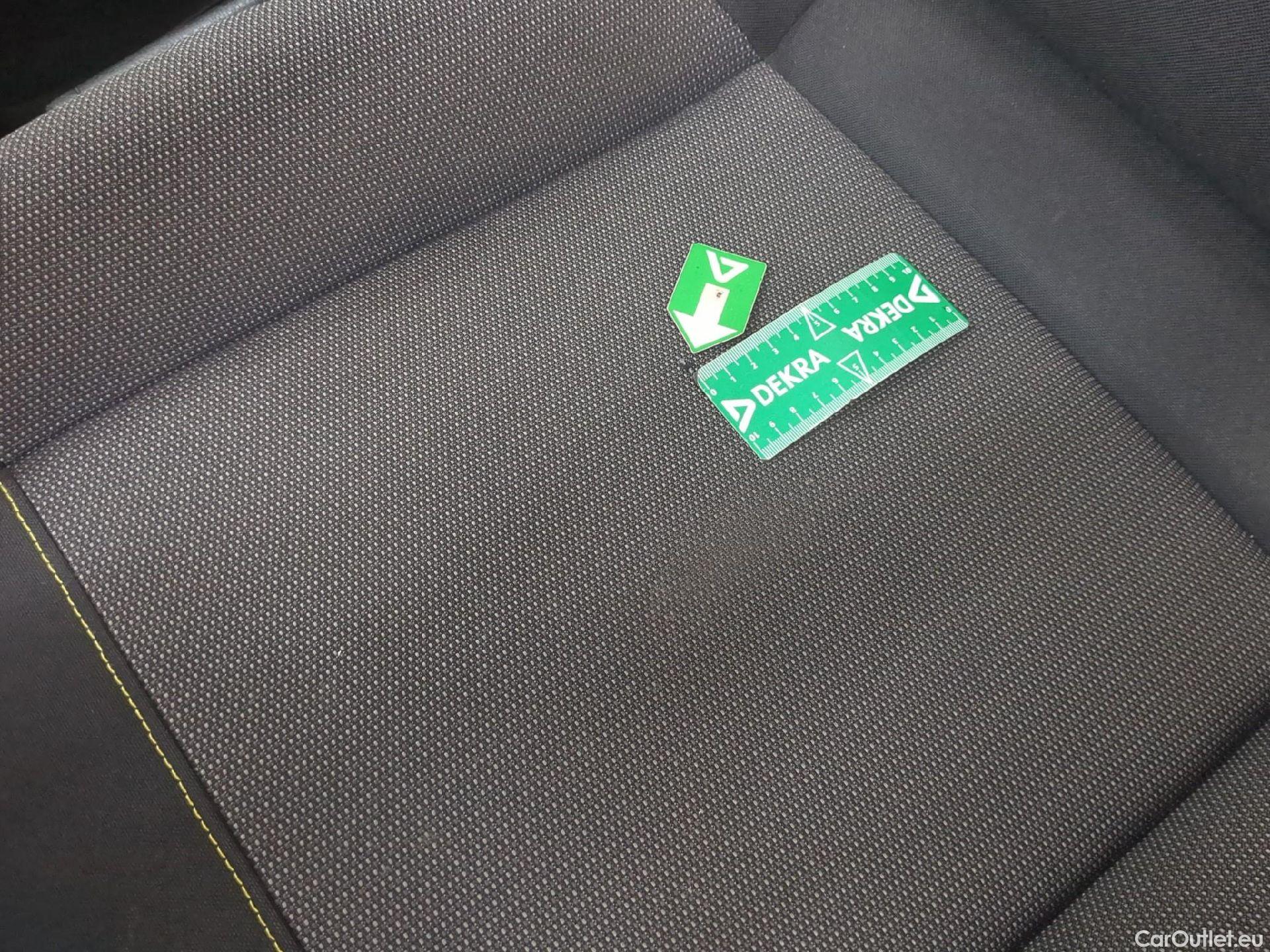  Citroen  C3 CITROEN  Société / 2020 / 5P / Berline / VU BlueHDi 100 SandS BVM6 Feel Nav #3